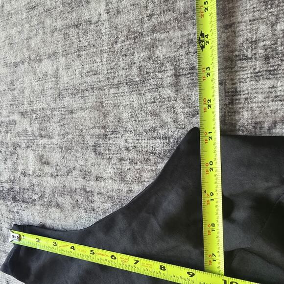 Express Shirt Womens XL Satin Black One Shoulder Asymmetrical Sleeveless Top NEW - Picture 6 of 10